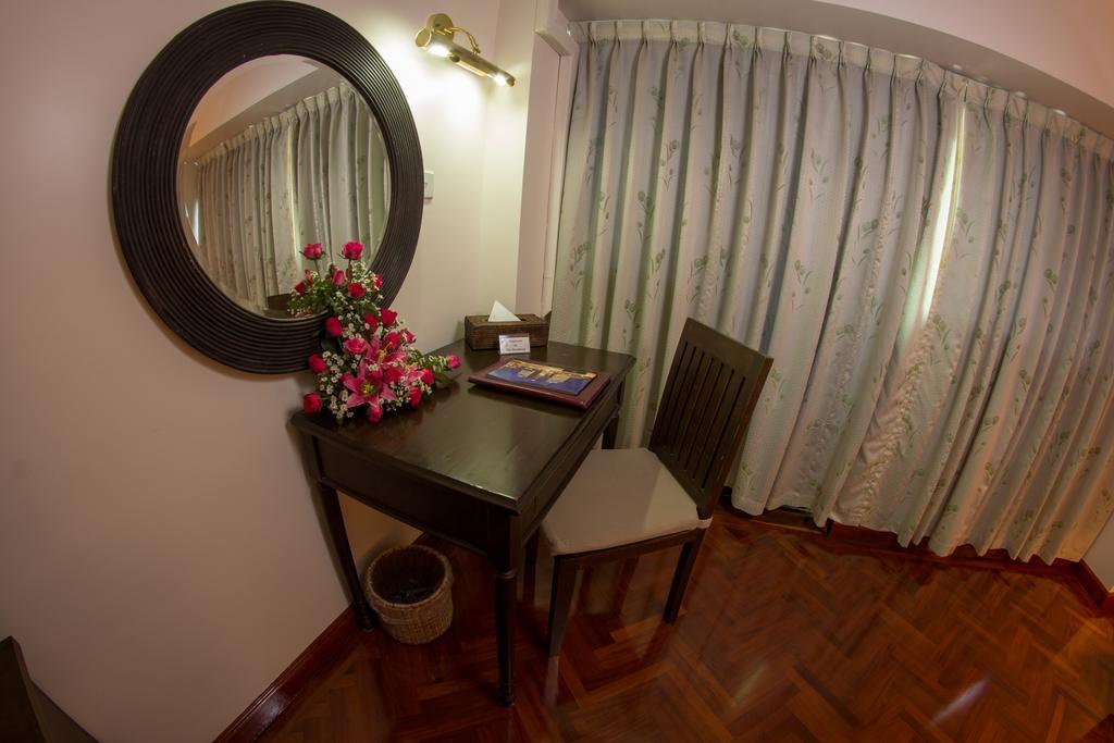Hotel Yangon Dış mekan fotoğraf